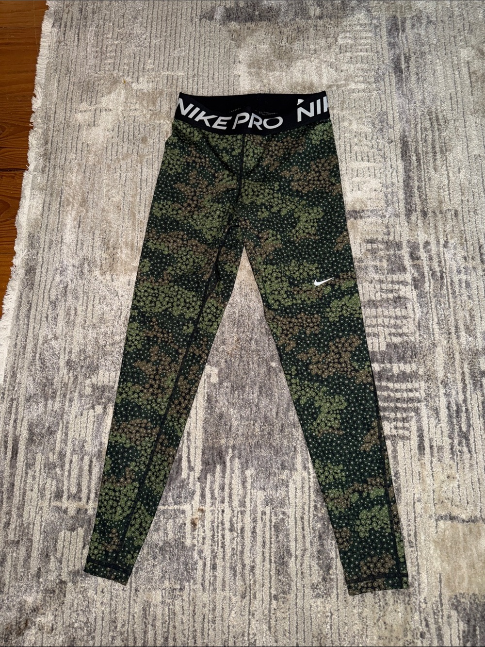 Nike Women’s Olive Green Camo Dot Leggings